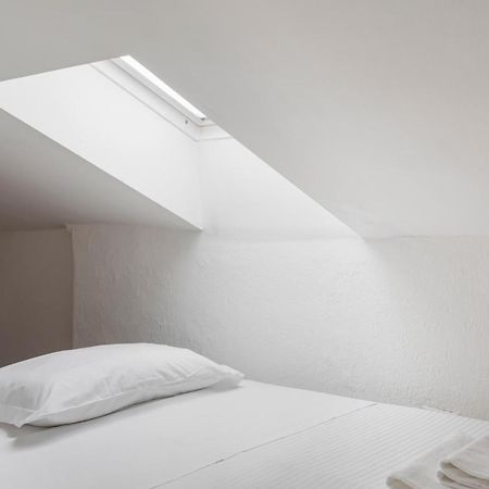 2 Bedroom Apt - Duomo 3 Милано Екстериор снимка