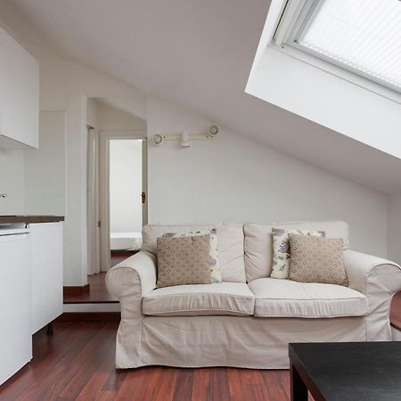 2 Bedroom Apt - Duomo 3 Милано Екстериор снимка