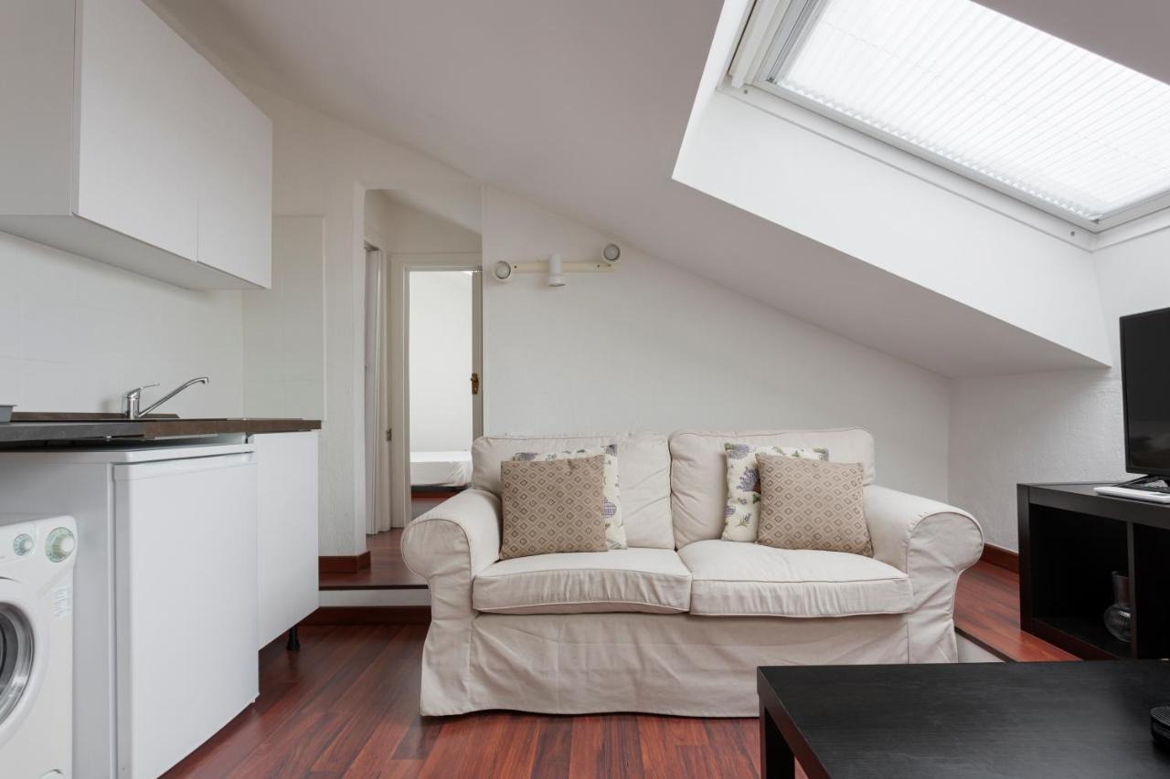 2 Bedroom Apt - Duomo 3 Милано Екстериор снимка